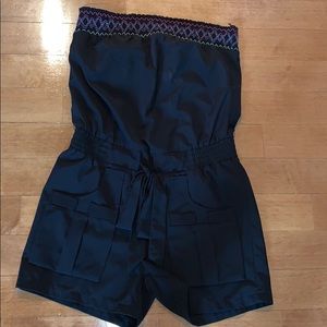 Black romper size small
